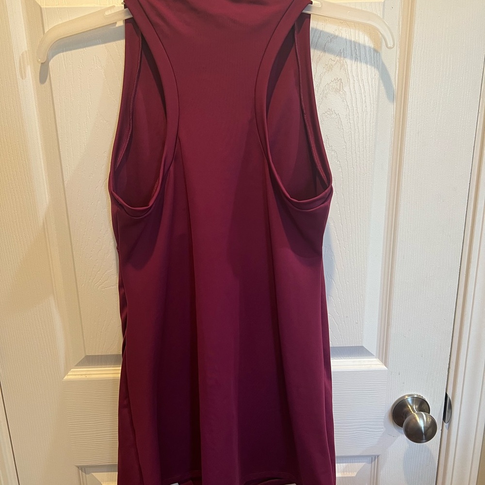HALARA Racerback Tank Top in Wine